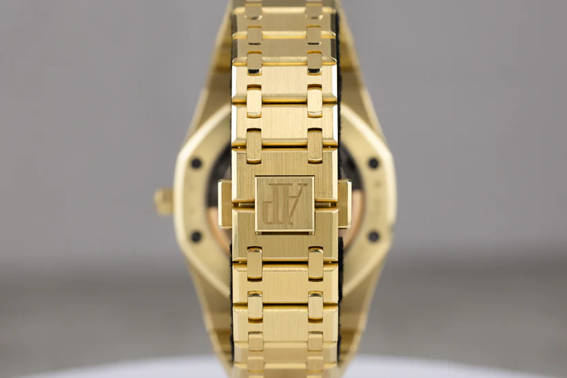 AP15202BARoyalOakJumbo_ExtraThin_YellowGoldBlueDial2021-2