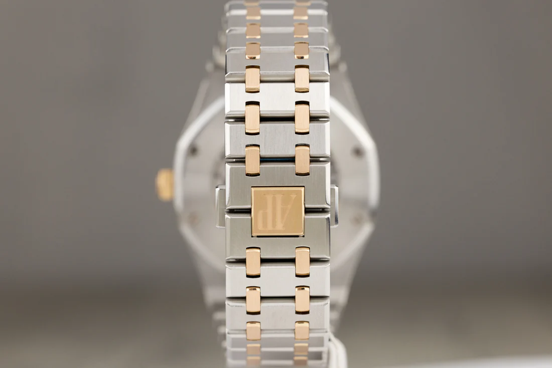 AP15400SRRoyalOakStainlessSteel_RoseGoldWhiteDial-2