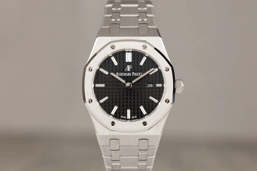 AP15450STRoyalOak37mmStainlessSteelBlackDialWatchOnly-1