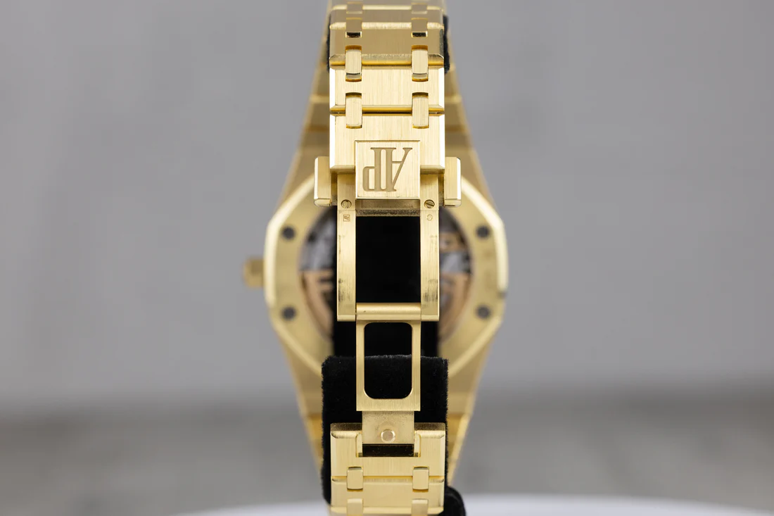 AP16202BARoyalOakJumbo_ExtraThin_YellowGoldSmokeDial2024-2