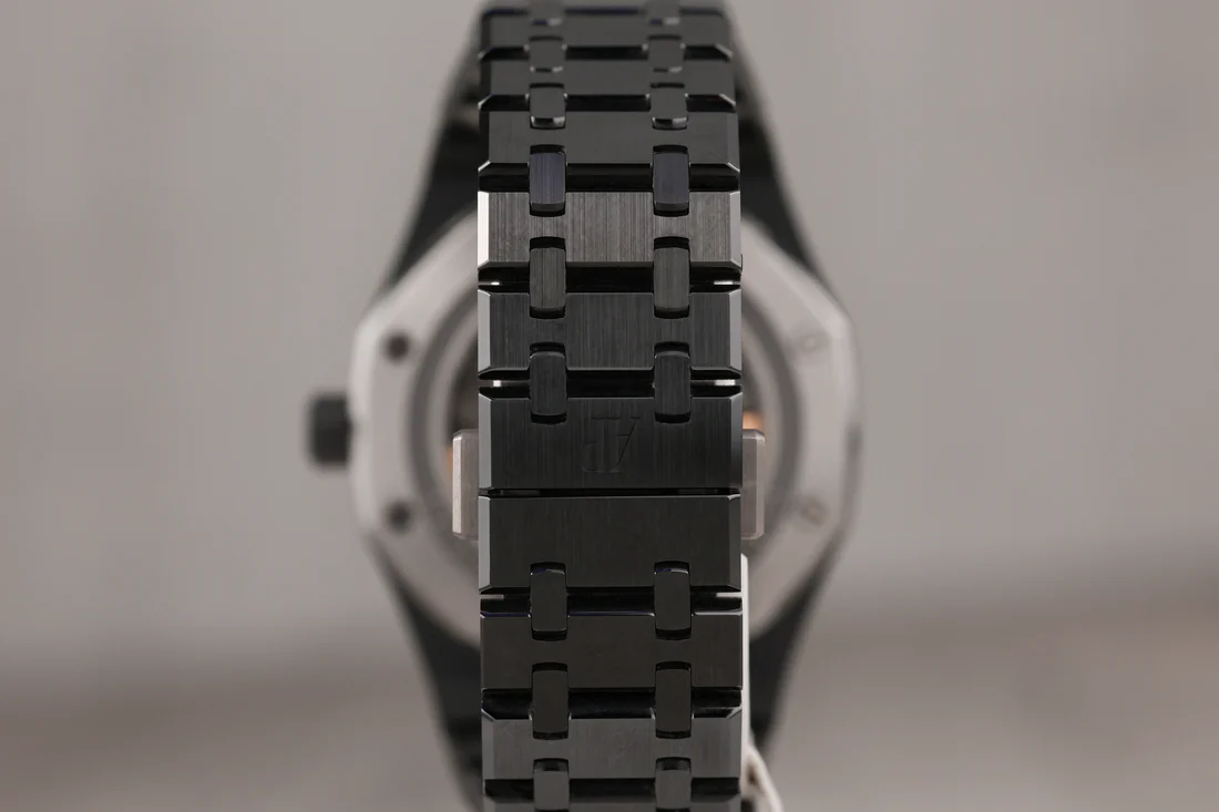 AudemarsPiguet15416CERoyalOak41mmBlackCeramicDoubleBalanceWheelOpenworkedDial-2