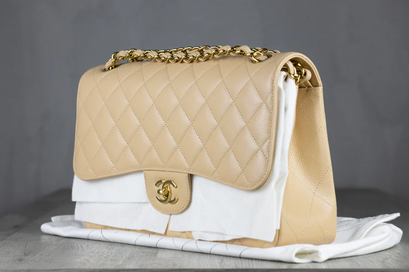 ChanelA58600Y01864JumboClassicDoubleFlapBaginBeigeQuiltedCaviarLeatherwithGold-ToneHardware30cmx20cmx10cm-3
