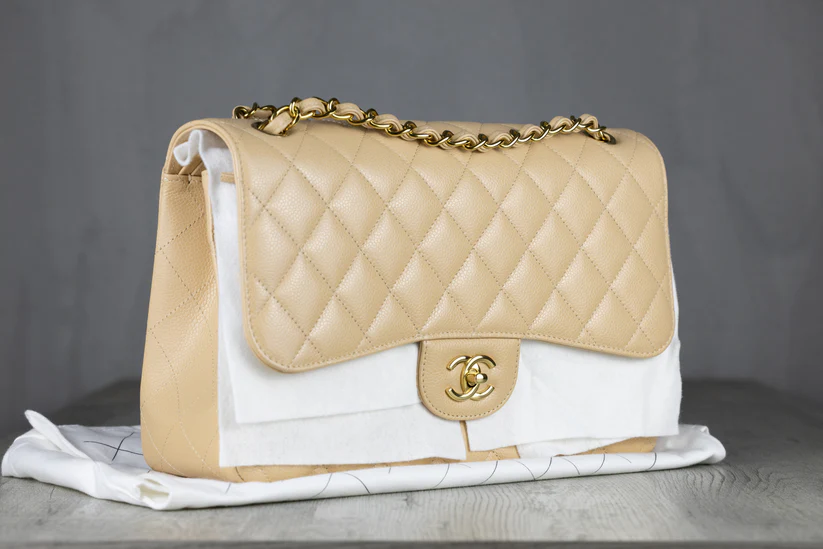 ChanelA58600Y01864JumboClassicDoubleFlapBaginBeigeQuiltedCaviarLeatherwithGold-ToneHardware30cmx20cmx10cm-4