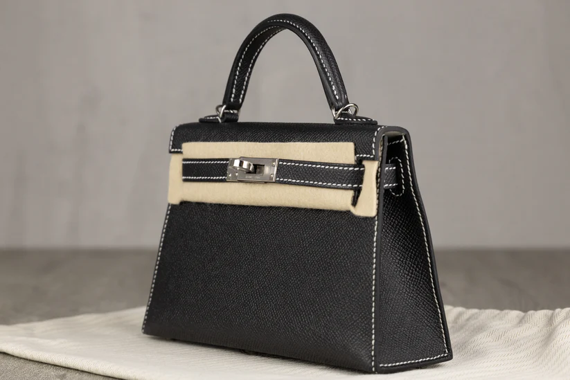 HermesK20MiniKellyII20SellierBaginBlackEpsomLeatherandWhiteStitchingwithPalladiumHardware-3