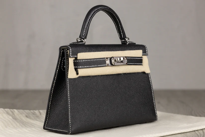 HermesK20MiniKellyII20SellierBaginBlackEpsomLeatherandWhiteStitchingwithPalladiumHardware-4