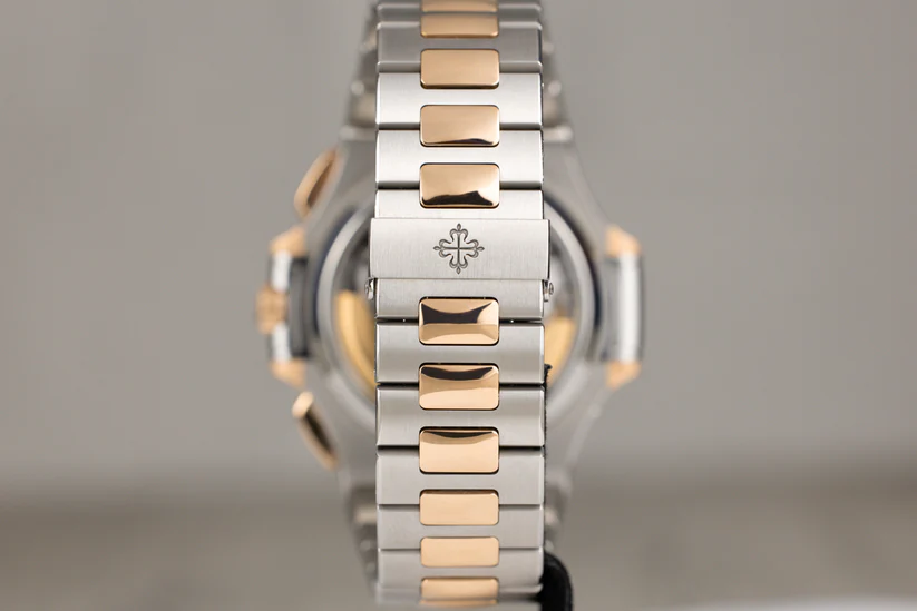 PatekPhilippe5980_1ARNautilusChronographDate40.5mmBlueDialOldClasp2020-2