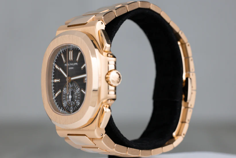 PatekPhilippe5980_1RNautilusChronographDate40.5mmBlackDialNewClasp2022-3