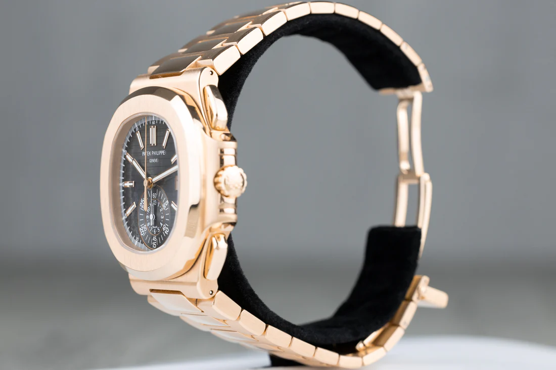 PatekPhilippe5980_1RNautilusChronographDateBlackDialOldClasp2020-3
