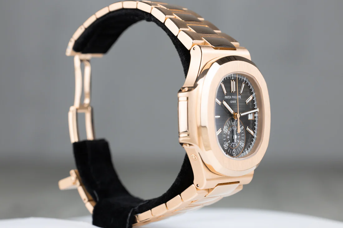 PatekPhilippe5980_1RNautilusChronographDateBlackDialOldClasp2020-4