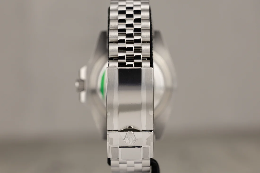 Rolex126710GRNRGMT-MasterII_BruceWayne_StainlessSteelJubileeBraceletBlackDial2024-2